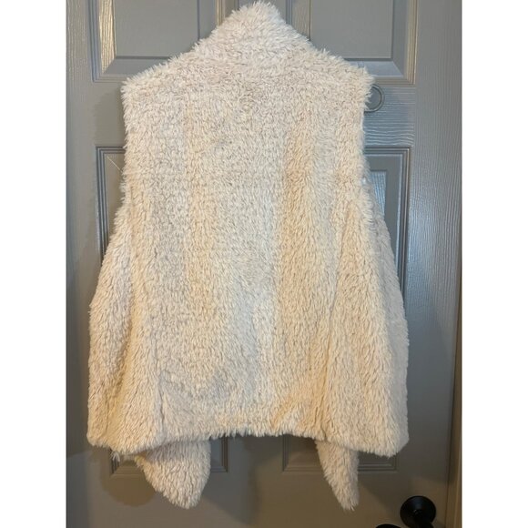 Calvin‎ Klein Faux Fur Vest - Size XL - NWT - Cream White - MSRP $109.50 - Picture 2 of 7
